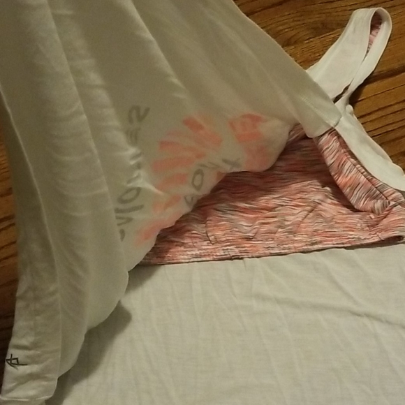 Fit & Famous Top - Picture 7 of 11